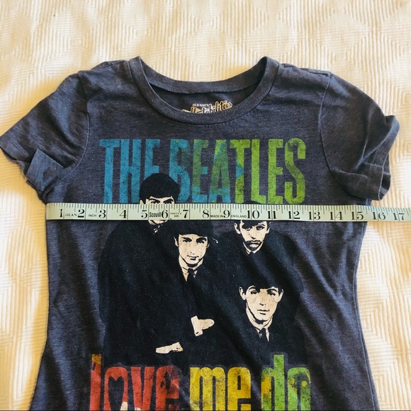 The Beatles “Love Me Do” Graphic T-shirt - Picture 4 of 5